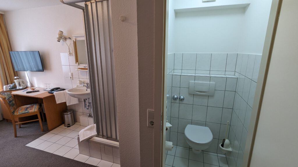 Einzelzimmer Bad-WC